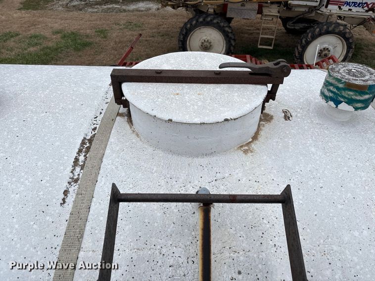 image for item FI1543 Water tank