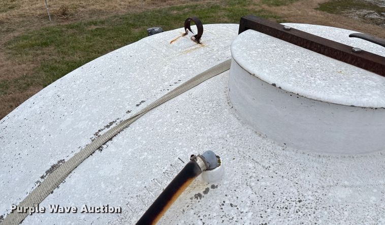 image for item FI1543 Water tank