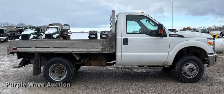 image for item FK1023 2015 Ford F350 Super Duty flatbed pickup truck