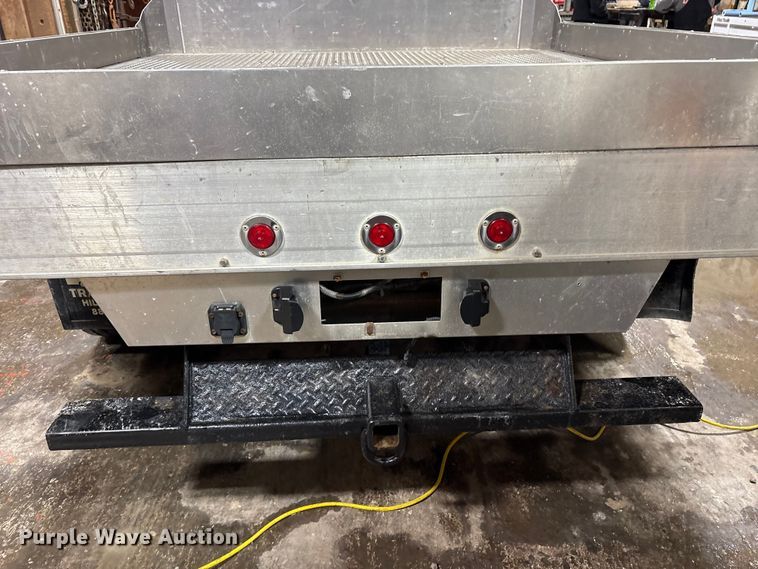 image for item FK1023 2015 Ford F350 Super Duty flatbed pickup truck