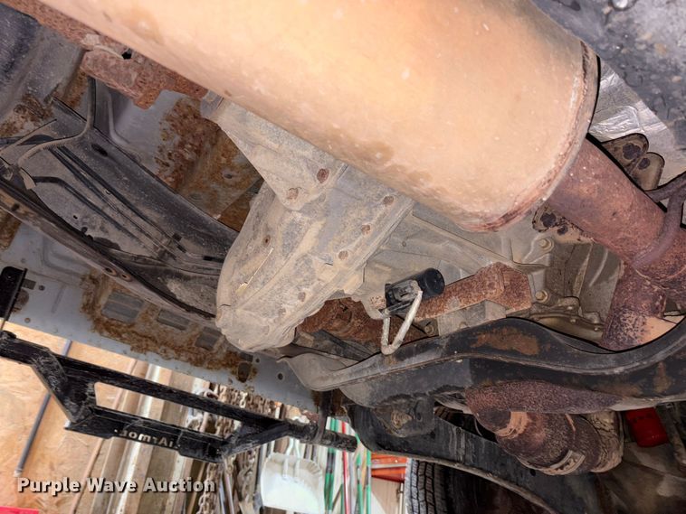 image for item FK1023 2015 Ford F350 Super Duty flatbed pickup truck