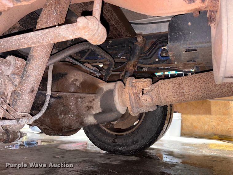 image for item FK1023 2015 Ford F350 Super Duty flatbed pickup truck