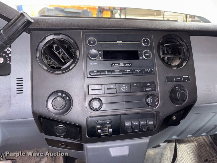 image for item FK1023 2015 Ford F350 Super Duty flatbed pickup truck