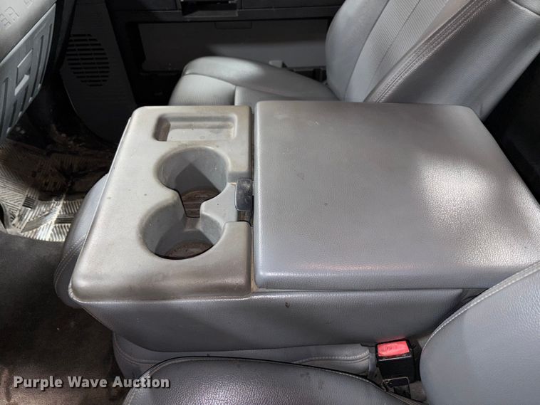 image for item FK1023 2015 Ford F350 Super Duty flatbed pickup truck