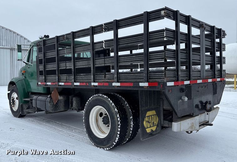 image for item FK1041 1999 International 4900 flatbed truck