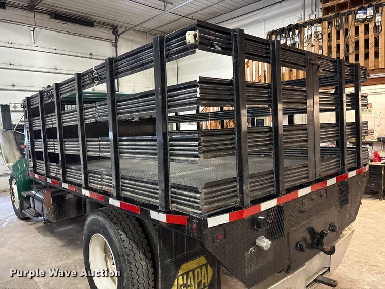 image for item FK1041 1999 International 4900 flatbed truck