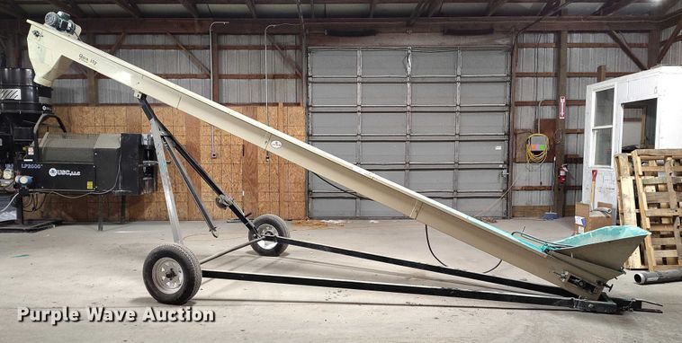 image for item IH9389 Quality Plus 524HT auger