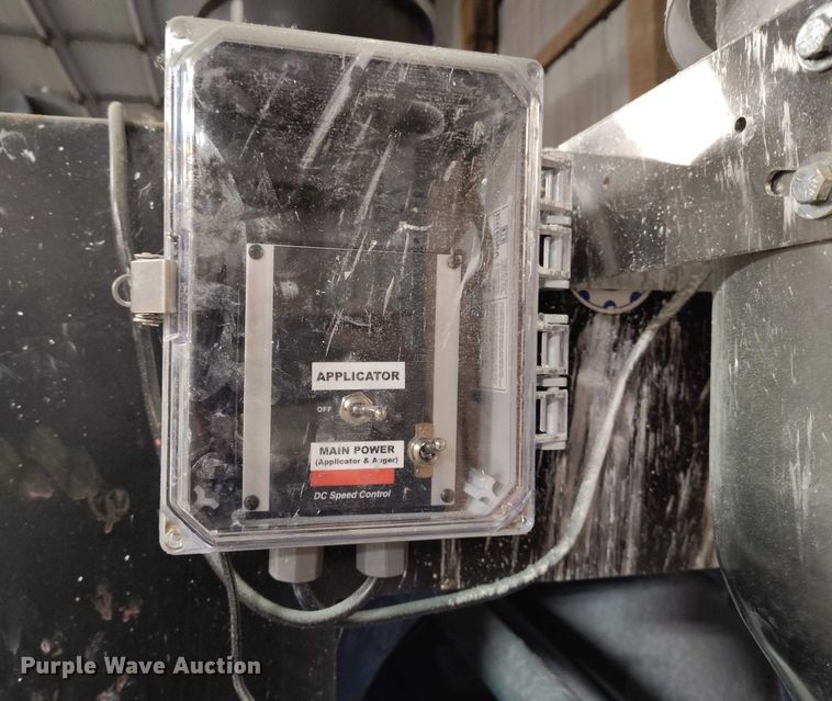 image for item IH9390 USC LP2000 seed treater