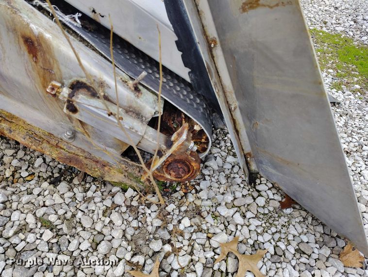 image for item IH9392 Yargus vertical fertilizer blender