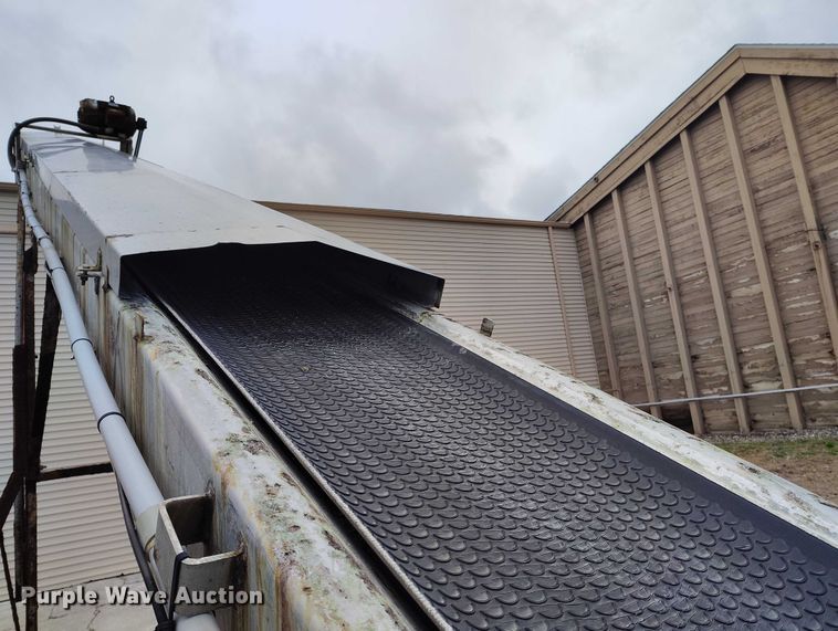 image for item IH9392 Yargus vertical fertilizer blender