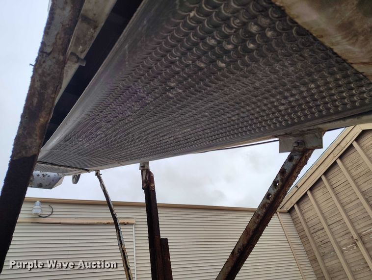 image for item IH9392 Yargus vertical fertilizer blender