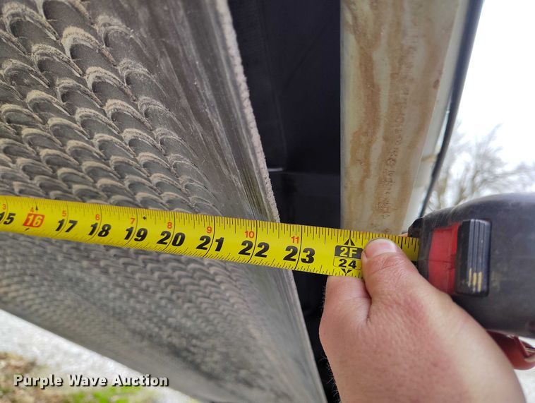 image for item IH9392 Yargus vertical fertilizer blender