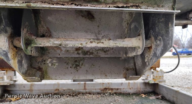 image for item IH9392 Yargus vertical fertilizer blender