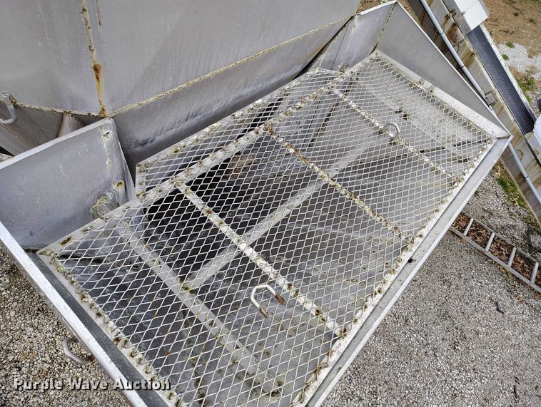 image for item IH9392 Yargus vertical fertilizer blender