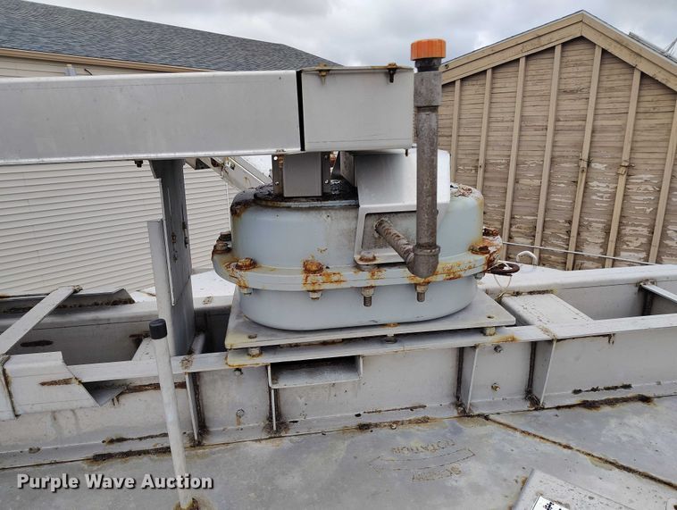 image for item IH9392 Yargus vertical fertilizer blender