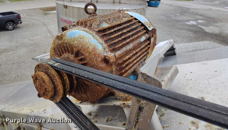 image for item IH9392 Yargus vertical fertilizer blender