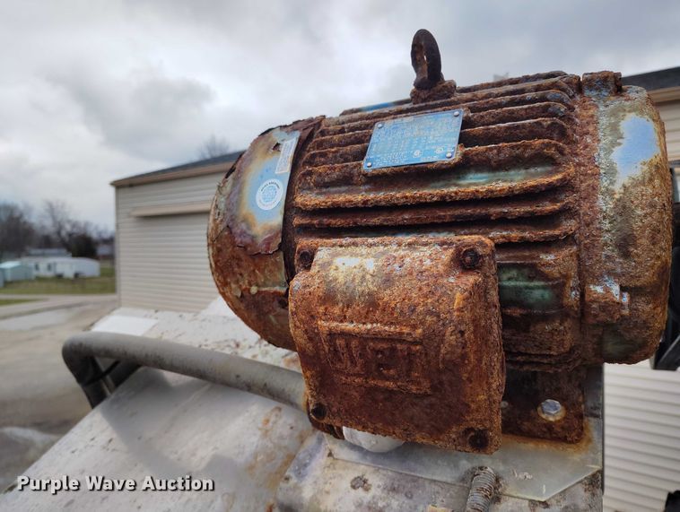 image for item IH9392 Yargus vertical fertilizer blender