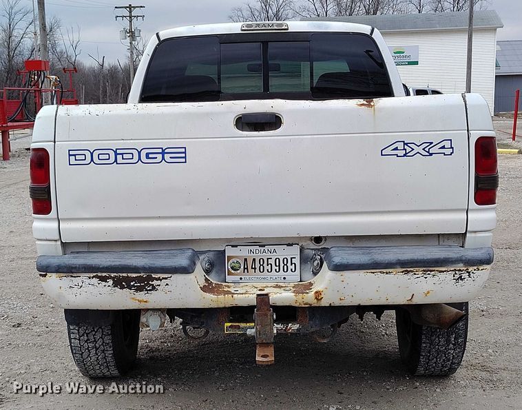 image for item IH9393 2001 Dodge Ram 2500 Ext. Cab pickup truck