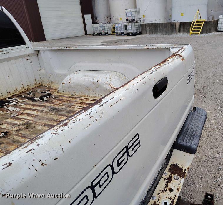 image for item IH9393 2001 Dodge Ram 2500 Ext. Cab pickup truck