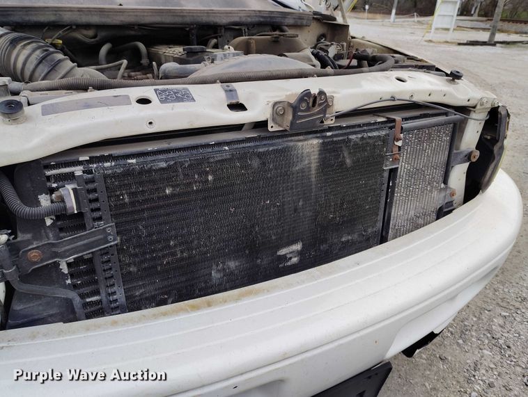 image for item IH9393 2001 Dodge Ram 2500 Ext. Cab pickup truck