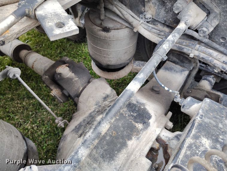 image for item IH9394 2006 Freightliner Columbia semi truck