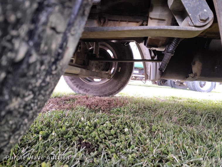 image for item IH9394 2006 Freightliner Columbia semi truck