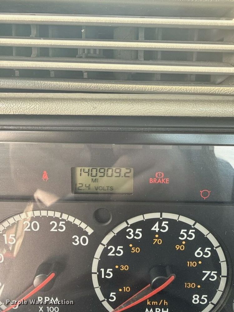 image for item IH9394 2006 Freightliner Columbia semi truck