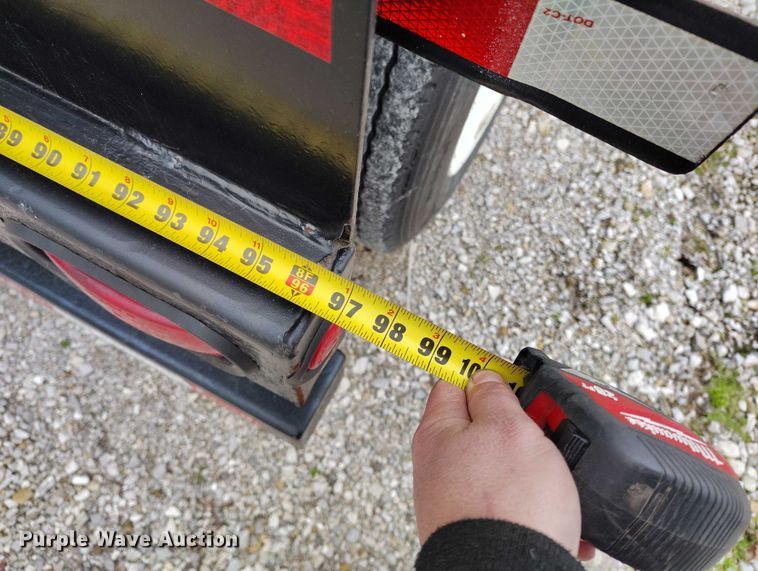 image for item IH9399 2014 Willmar Side Shooter 24 fertilizer delivery trailer