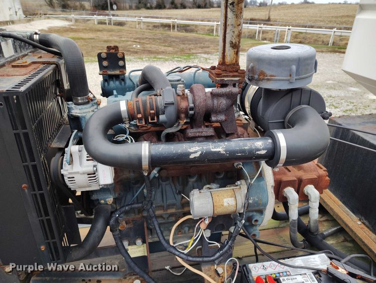 image for item IH9399 2014 Willmar Side Shooter 24 fertilizer delivery trailer