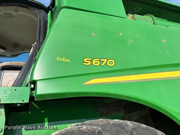 image for item YA1775 2012 John Deere S670 combine