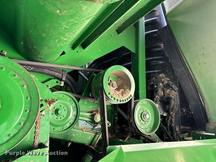 image for item YA1775 2012 John Deere S670 combine