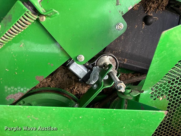 image for item YA1775 2012 John Deere S670 combine