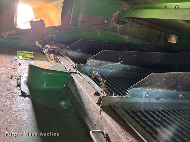 image for item YA1775 2012 John Deere S670 combine