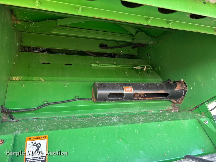 image for item YA1775 2012 John Deere S670 combine