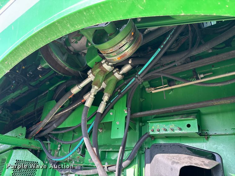 image for item YA1775 2012 John Deere S670 combine