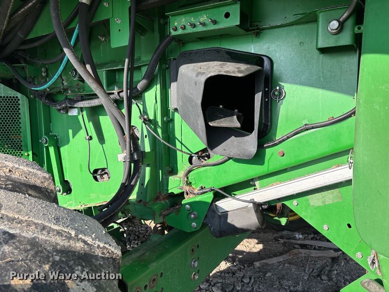 image for item YA1775 2012 John Deere S670 combine