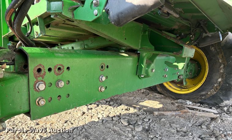 image for item YA1775 2012 John Deere S670 combine