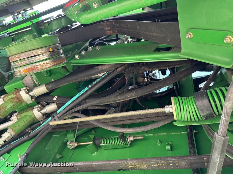 image for item YA1775 2012 John Deere S670 combine