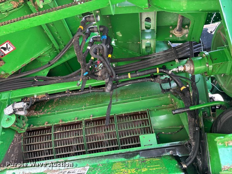 image for item YA1775 2012 John Deere S670 combine