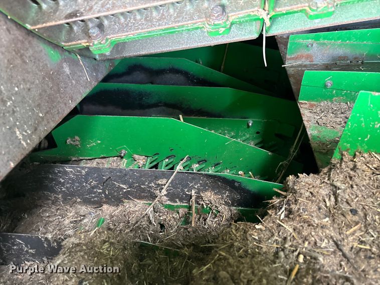 image for item YA1775 2012 John Deere S670 combine