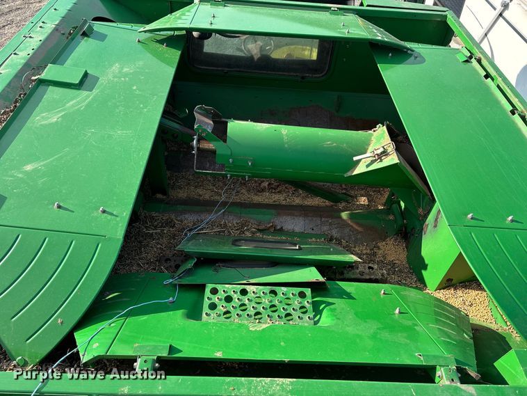 image for item YA1775 2012 John Deere S670 combine