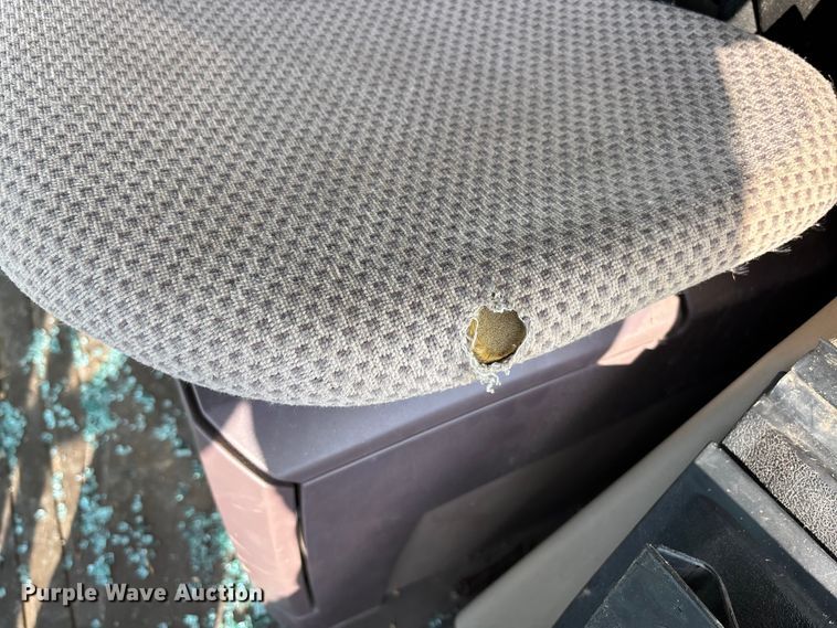 image for item YA1775 2012 John Deere S670 combine