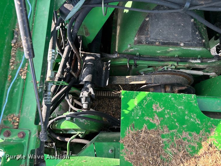 image for item YA1775 2012 John Deere S670 combine