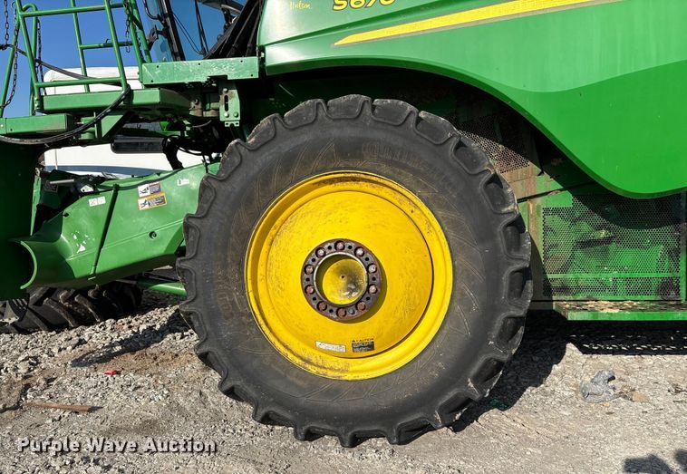 image for item YA1775 2012 John Deere S670 combine