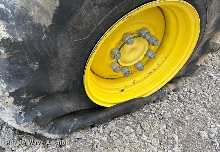 image for item YA1775 2012 John Deere S670 combine