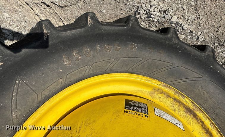 image for item YA1775 2012 John Deere S670 combine