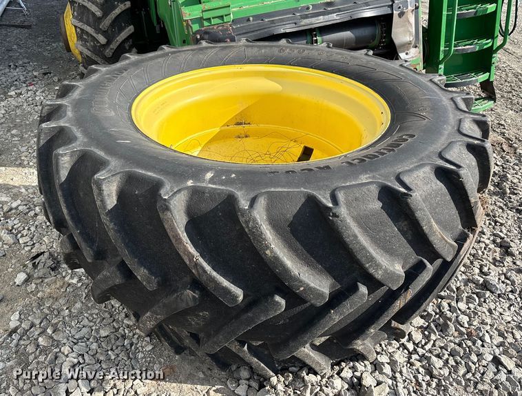 image for item YA1775 2012 John Deere S670 combine