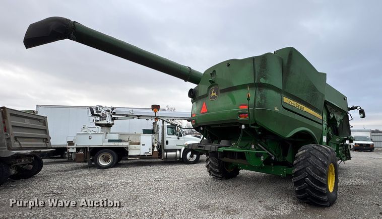 image for item YA1777 2023 John Deere S770 STS RWA combine