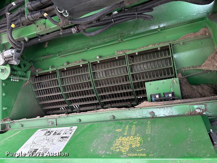 image for item YA1777 2023 John Deere S770 STS RWA combine