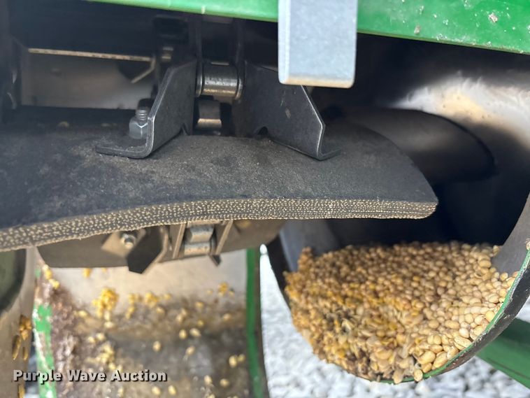 image for item YA1777 2023 John Deere S770 STS RWA combine